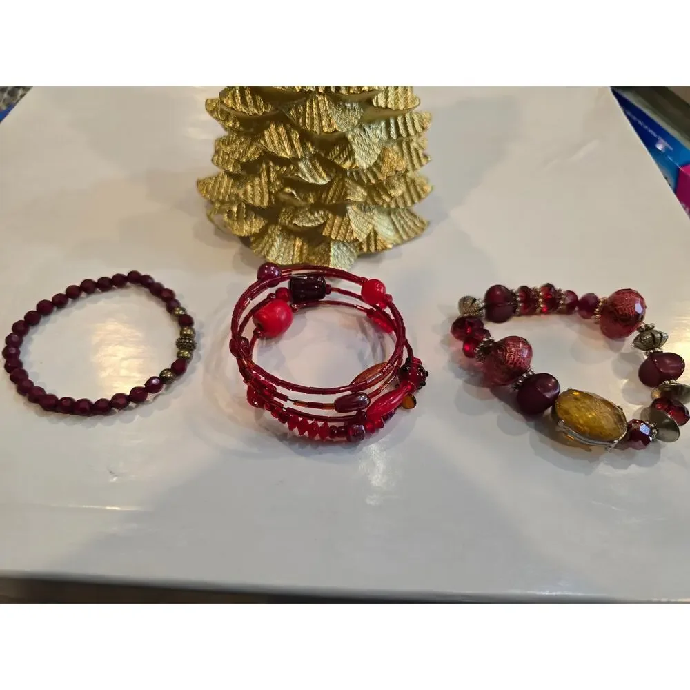 Bulk red bracelets used